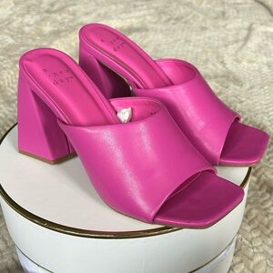 Women's Vira Mule Open Toe Heels Magenta A New Day Size 6.5